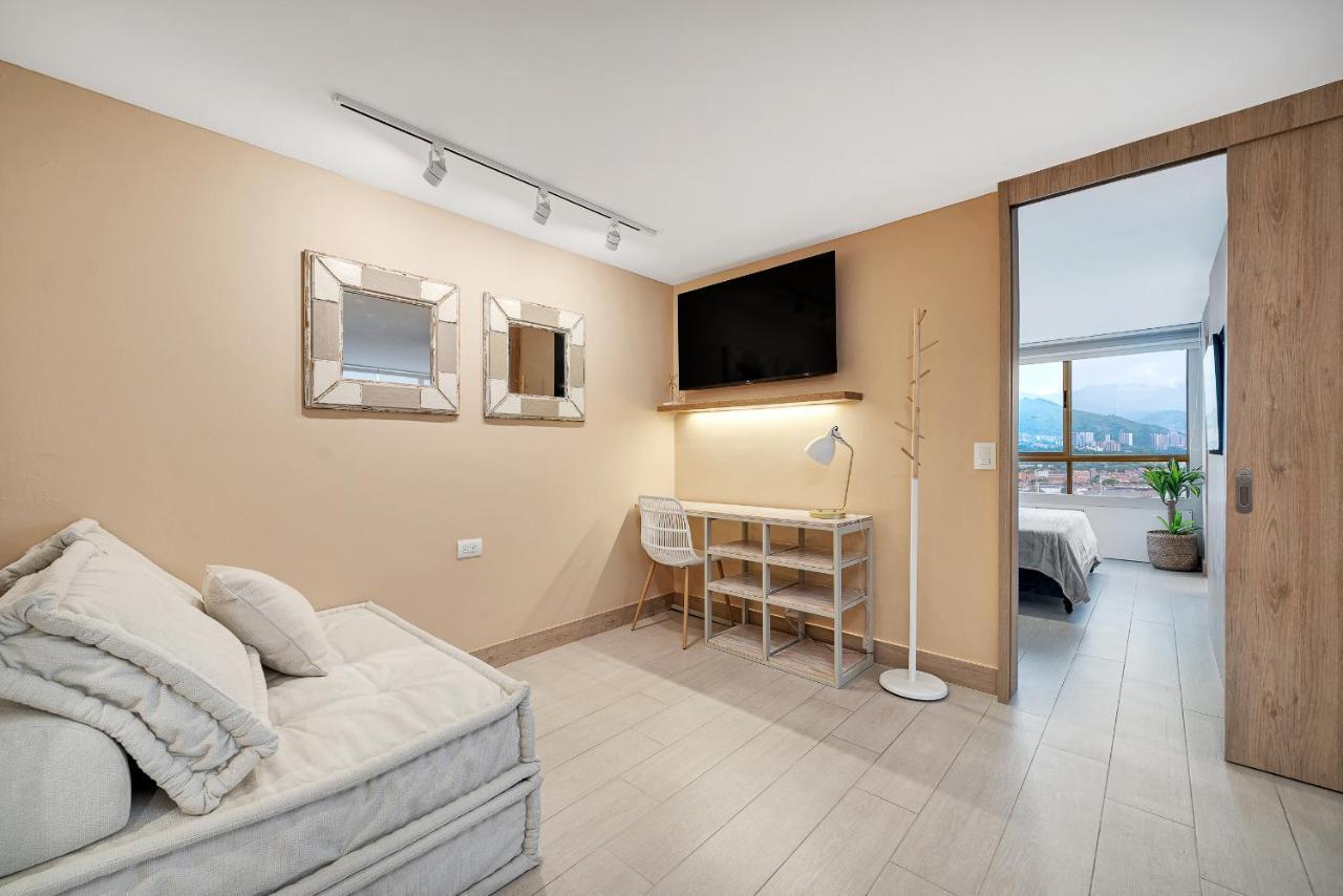 Aptos Alcazar Oviedo By Housy Host Medellín Exterior foto