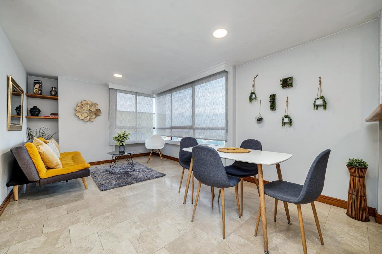 Aptos Alcazar Oviedo By Housy Host Medellín Exterior foto
